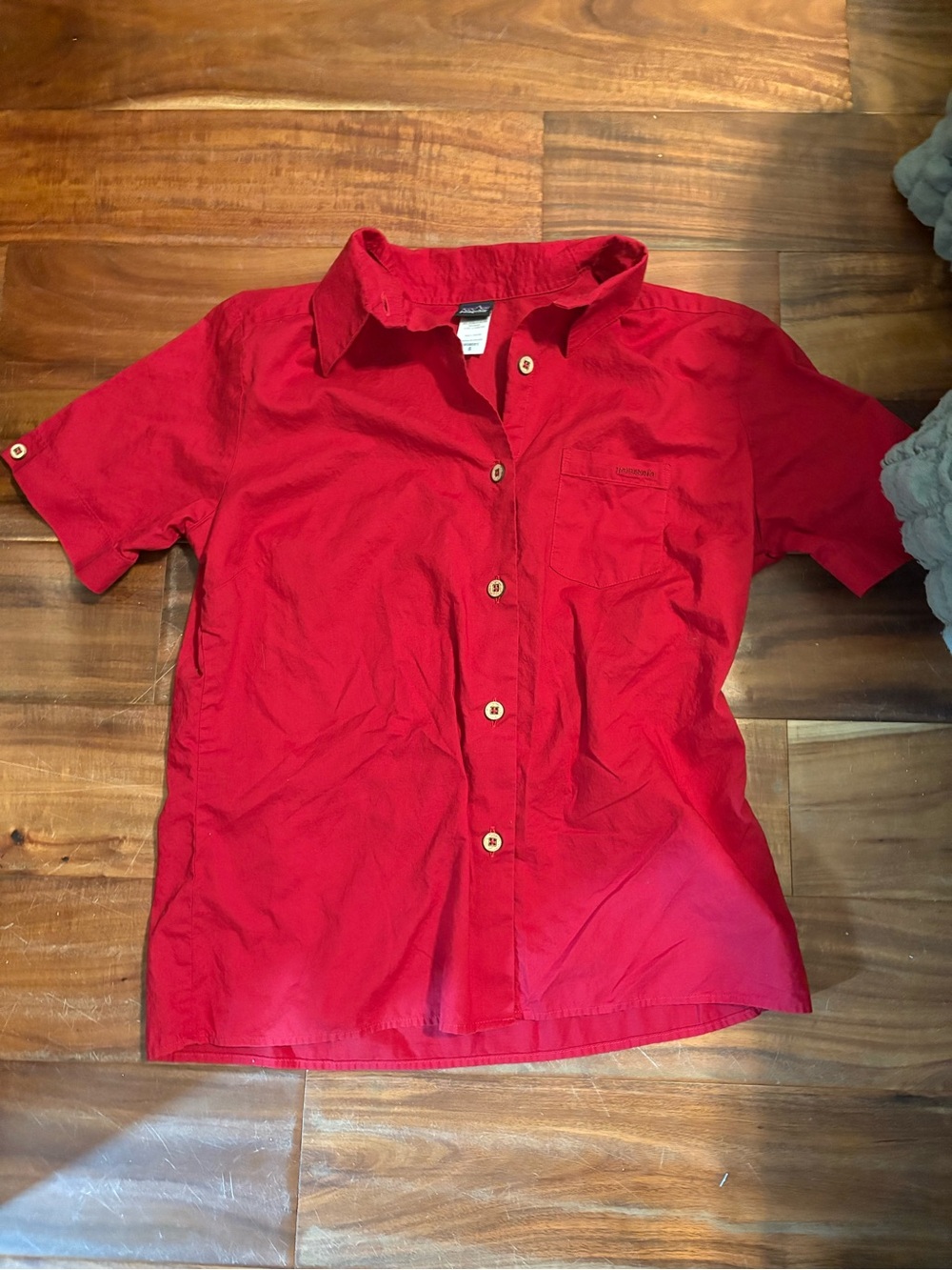 Patagonia Red Button Front‎ Shirt Women’s Size 6 Short Sleeve Organic  (0356)